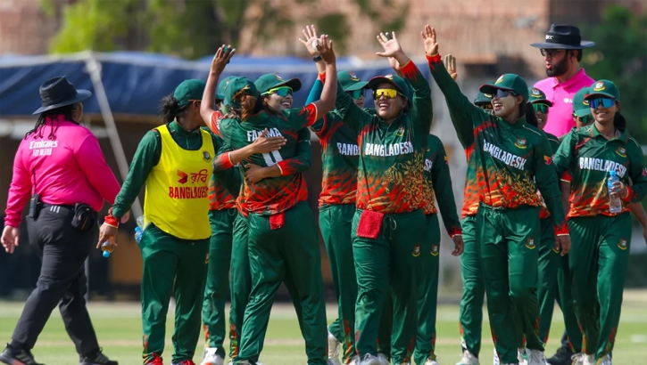 থাইল্যান্ডকে হারিয়ে বিশ্বকাপের পথে এক ধাপ এগিয়ে বাংলাদেশ